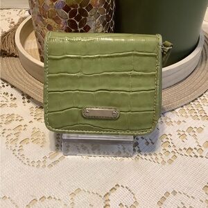 Green Crocodile-Embossed Women's Wallet
